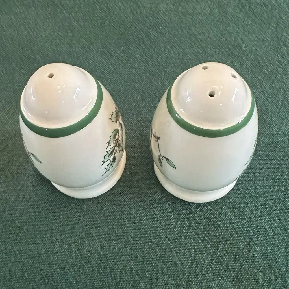 Vintage Spode Christmas Tree Salt & Pepper Shakers Green Trim Made in England
